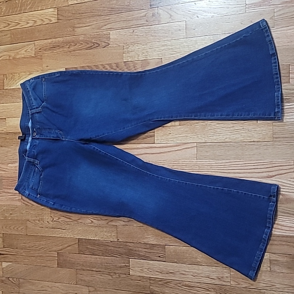 G.I.L.I. flared Leg jeans - 14 petite